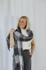 Cozy Scarf - Grey