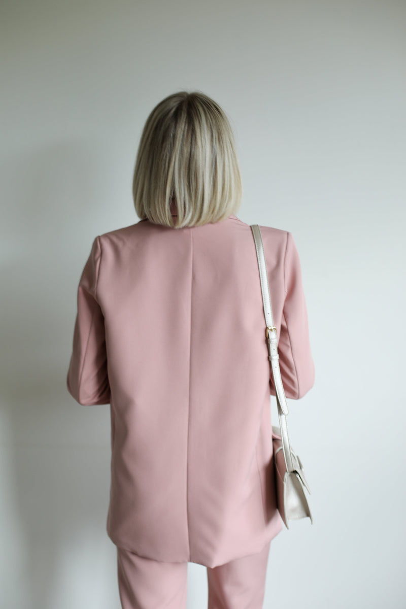 Lotte Blazer - Pink 
LA V STORE 