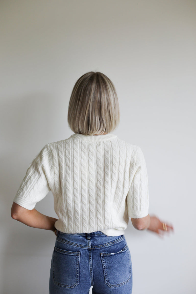 Rosie Cardigan - White 
LA V STORE 