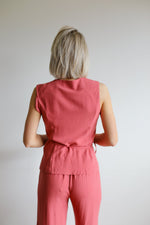 Josephine Linen Vest - Terracotta
LA  V STORE