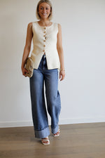 Jane Wide Leg Jeans - Blue
LA V STORE