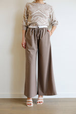 Nova Trousers - Taupe 
LA V STORE